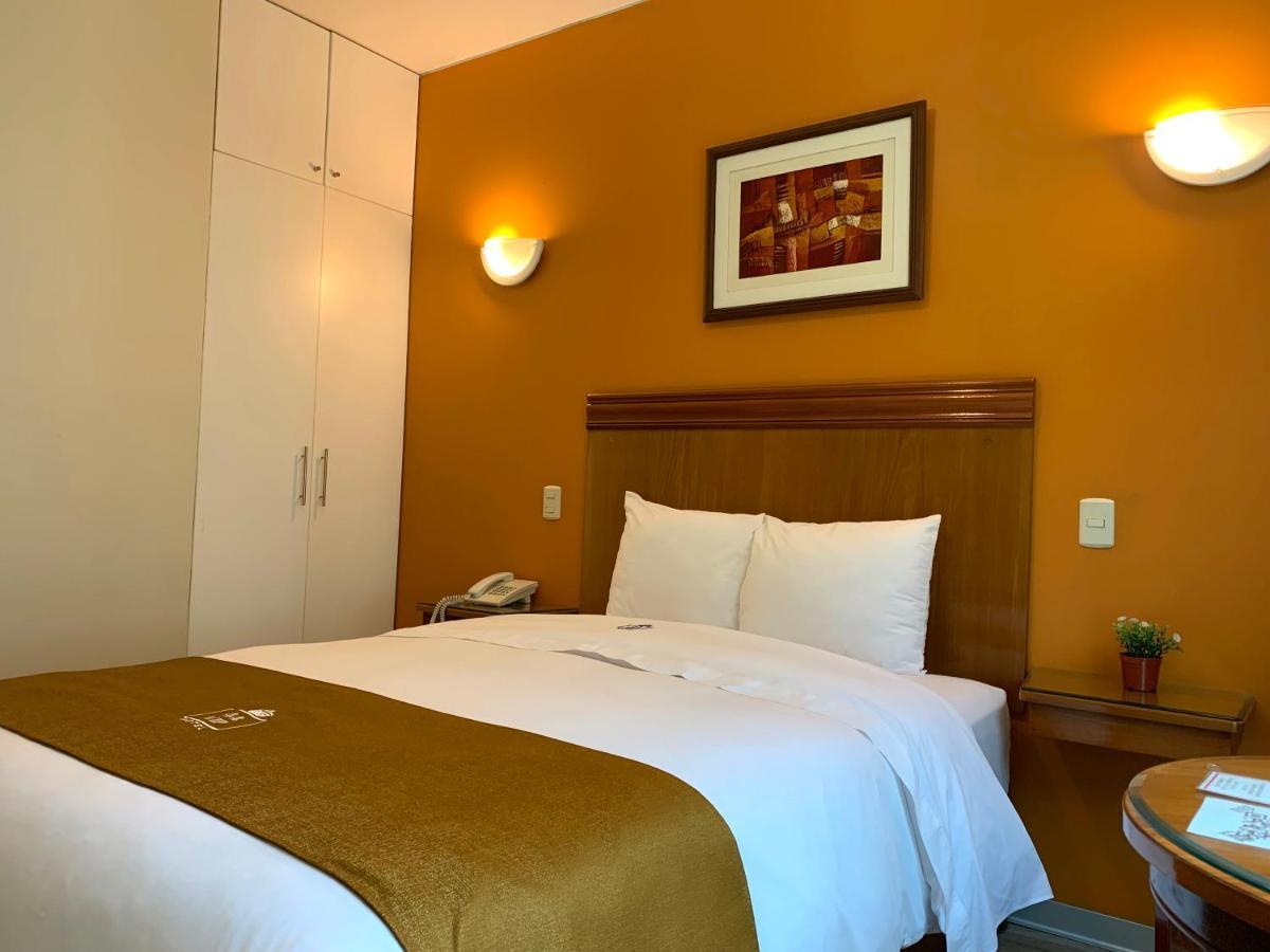 44 Vip Hotel Lima Extérieur photo