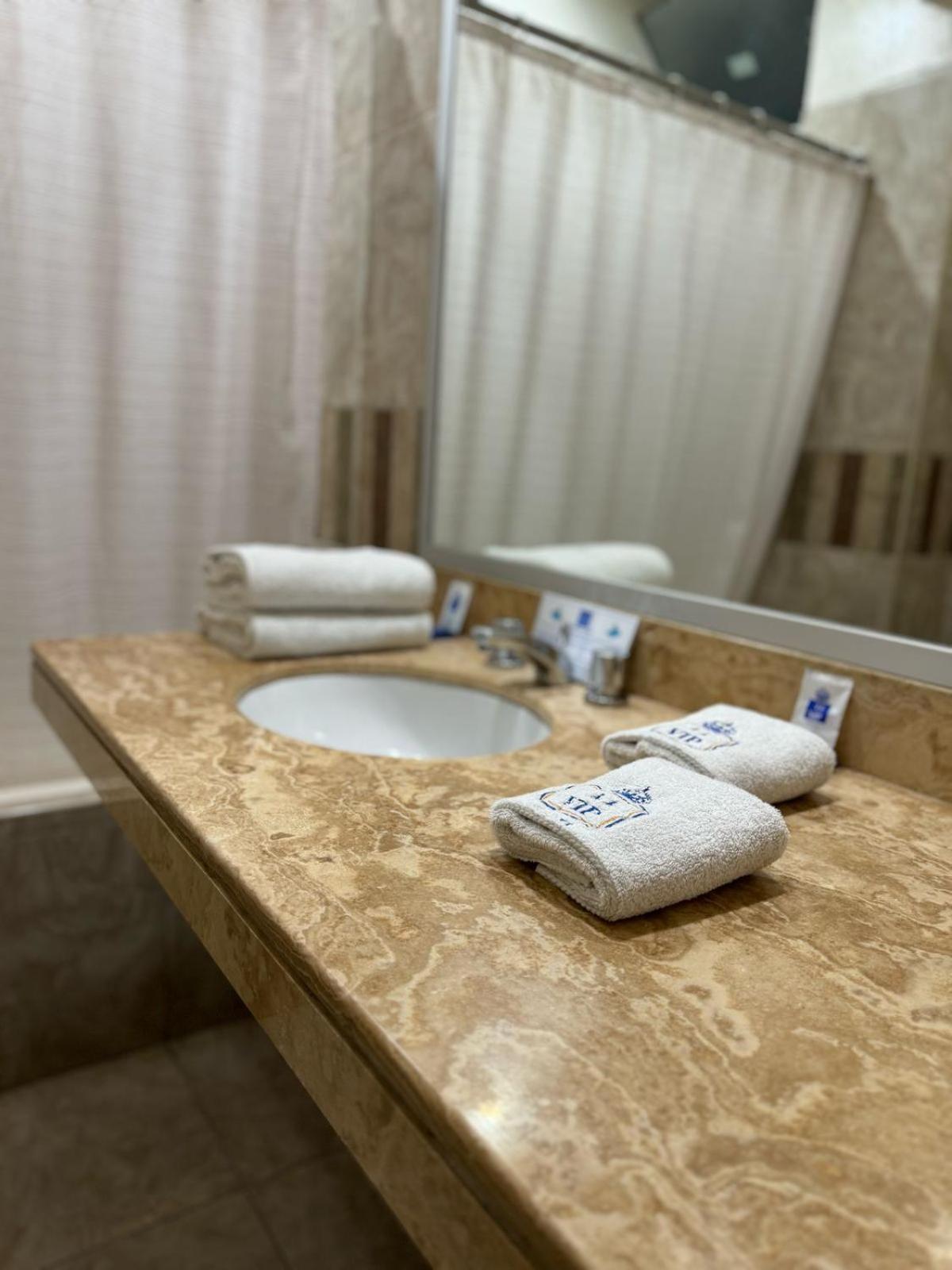 44 Vip Hotel Lima Extérieur photo